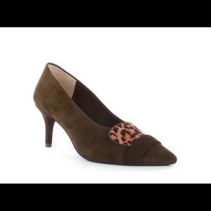 Seychelles Clear Cut Olive Suede/Leopard Heels